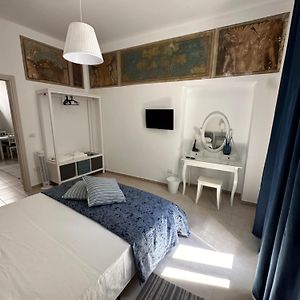 Clarissa Guest House Via Di Mezzo 194